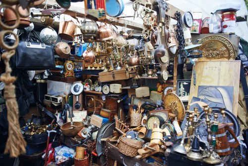 Affordable flat clearance in Raynes Park